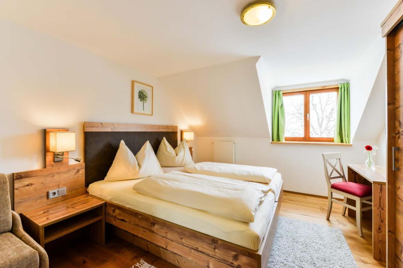 Landhotel Und Gasthof Kirchberger Wildsteig Bilik gambar