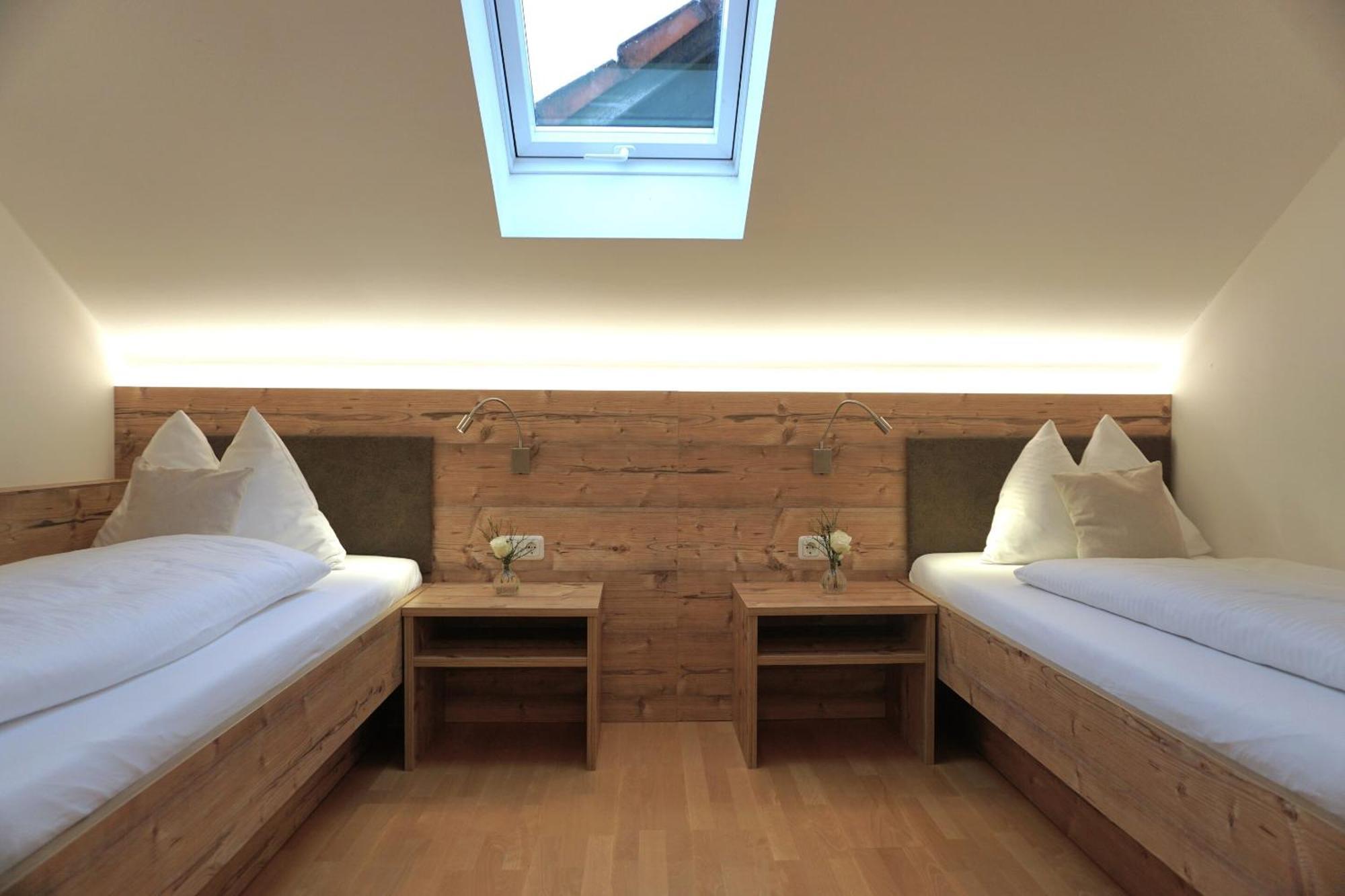 Landhotel Und Gasthof Kirchberger Wildsteig Bilik gambar