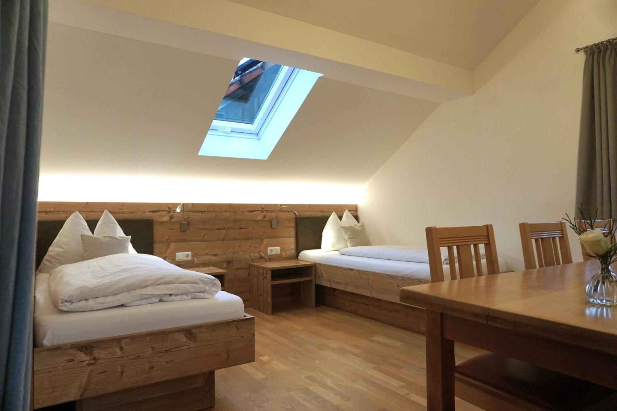 Landhotel Und Gasthof Kirchberger Wildsteig Bilik gambar